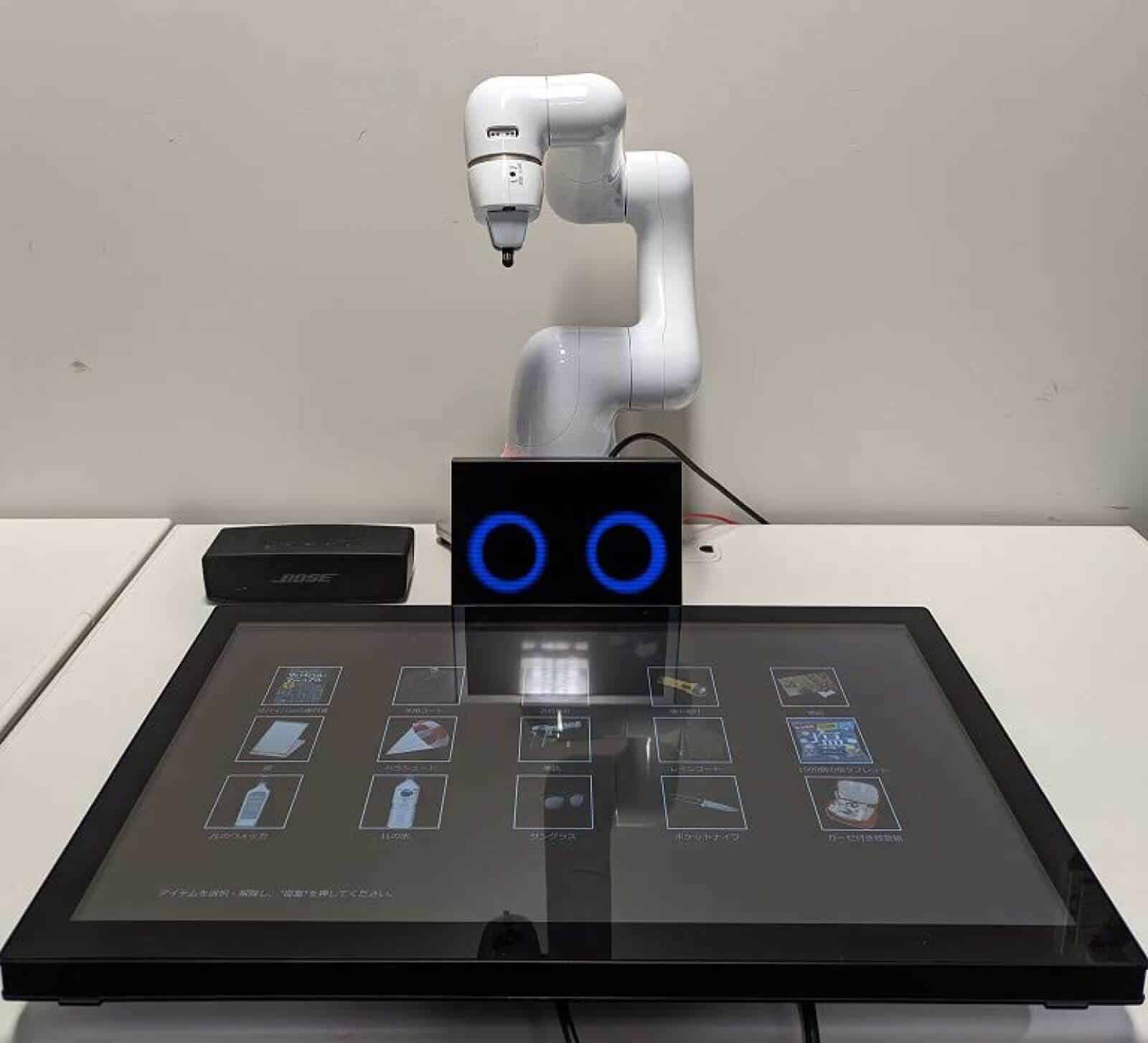 野田 和弥, 寺田 和憲, セルス ドゥメル (2023.06). 産業用ロボットの表情と説明が人の意思決定に与える影響, 2023年度人工知能学会全国大会（第37回）, [3Q5-OS-19b-05].